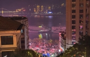万州“网红大梯子”正式命名“望江大梯道”。