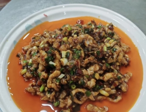 在万州还能吃到传统的鱼香肉丝，能下3碗干饭！