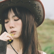 西部牛仔风女孩