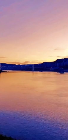 江醉晚霞，万州如画。