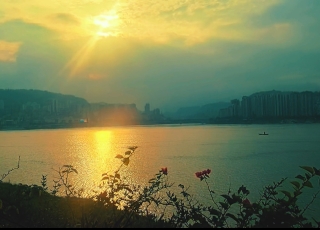 暮色万州，这样的城市光影美不美。