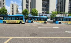 万州优化两条公交线路。