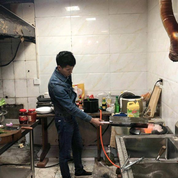 趁年轻就去寻找自己的梦-2.jpg