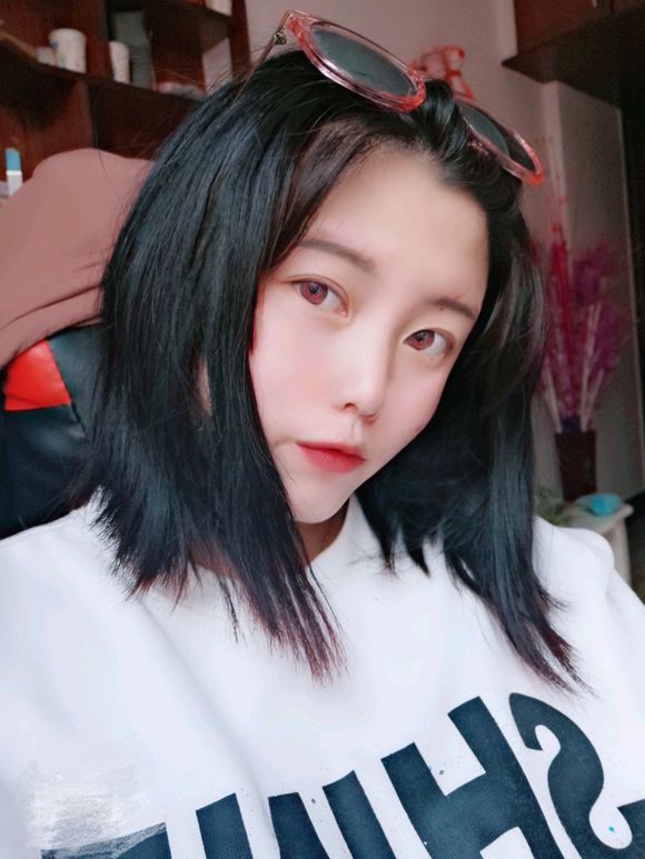 有五桥有摆摊的吗，新手一枚，求组队，什么都不熟，有了解的吗？-1.jpg