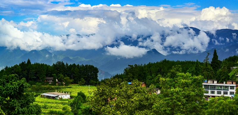 万州山乡晨雾