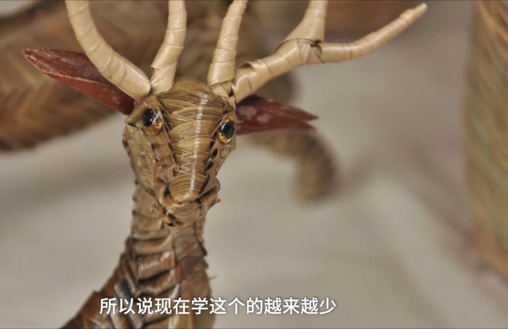 传奇艺人做棕编19年