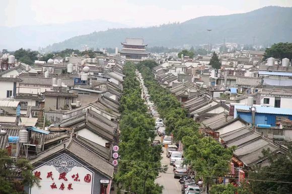 更一贴16年去云南旅游的攻略，玩了十天，吃住行共花了两千五。-1.jpg