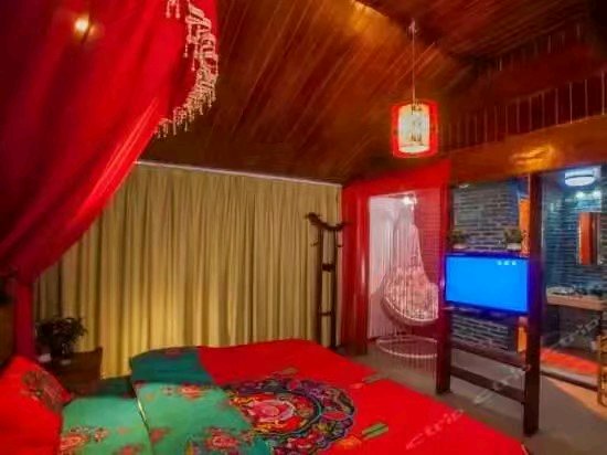 更一贴16年去云南旅游的攻略，玩了十天，吃住行共花了两千五。-1.jpg