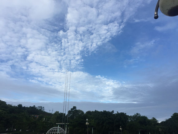冒昧问一句，万州可以找到那种包住的暑假工吗，工资只要不低于1-1.jpg