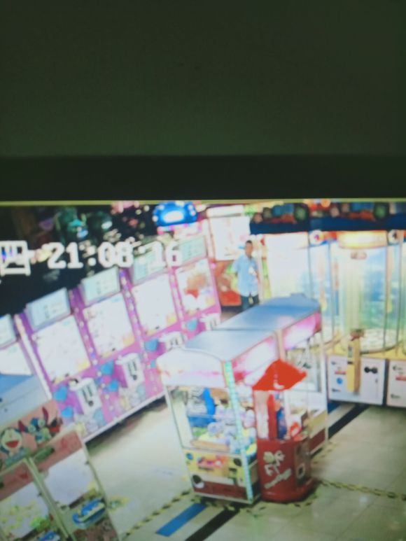 万达广场 手机贼-2.jpg