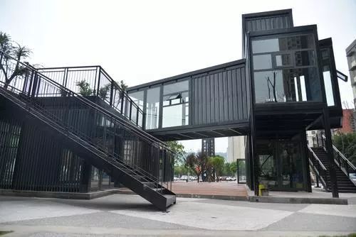 万州首个创意集市广场