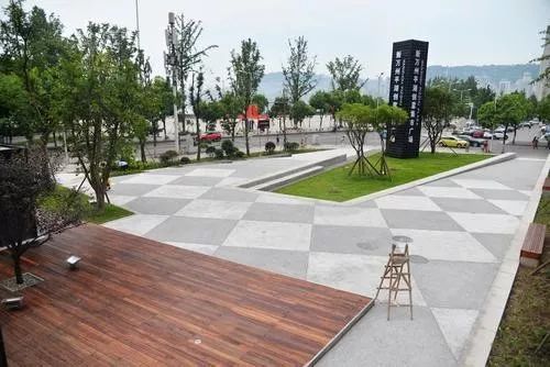 万州首个创意集市广场