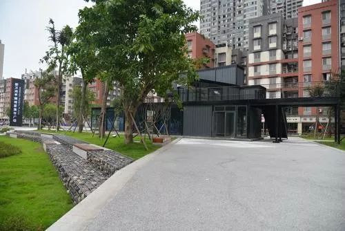 万州首个创意集市广场