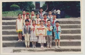 万州电报路小学毕业的进来看看，我是2000级4班的，找老同学聚会-4.jpg