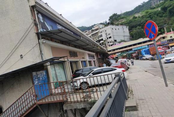 我想问一句违章搭建的商户心里都是怎么想的？-3.jpg