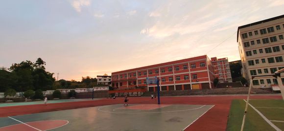 鱼泉中学-1.jpg