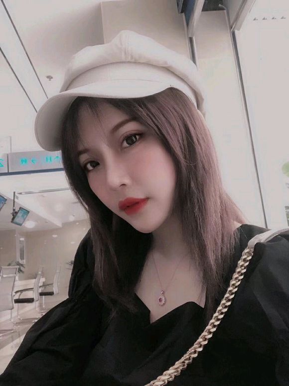越想谈恋爱好想好想-2.jpg