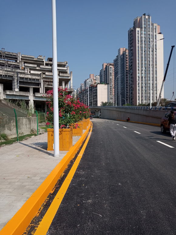 牌楼连接三桥隧道-1.jpg