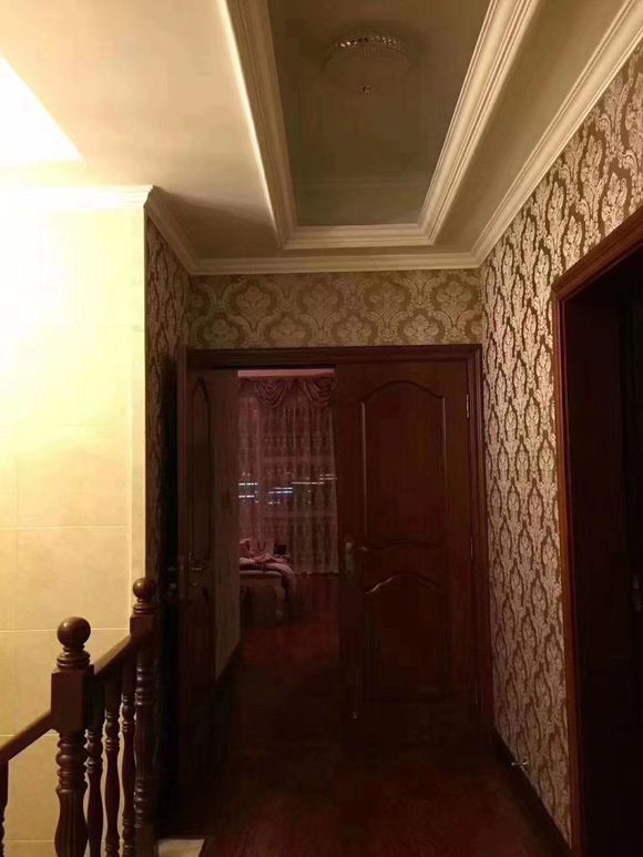 云水间5层，业主说装修都花了300多万，现在业主要去墨西哥，-4.jpg