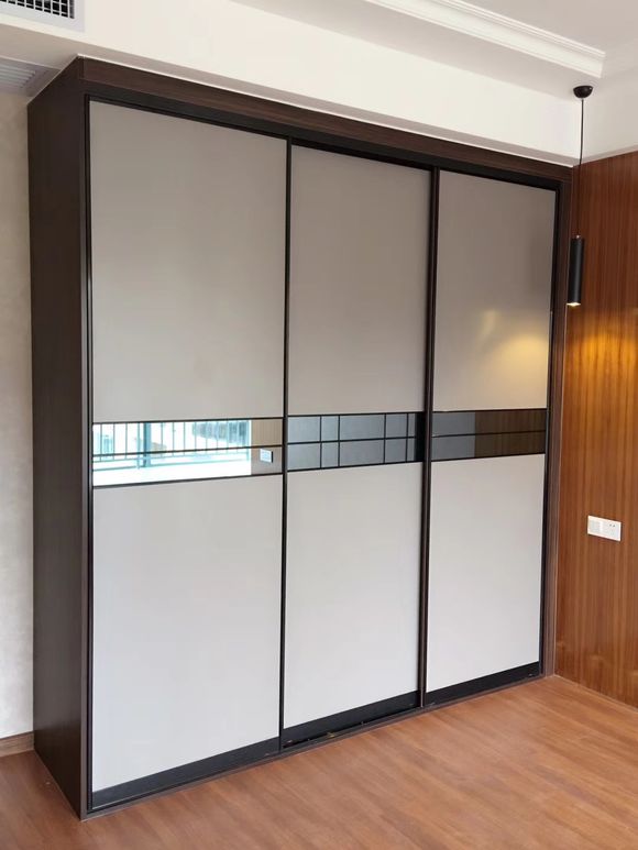 有窗友对全屋定制家具感兴趣不？-2.jpg