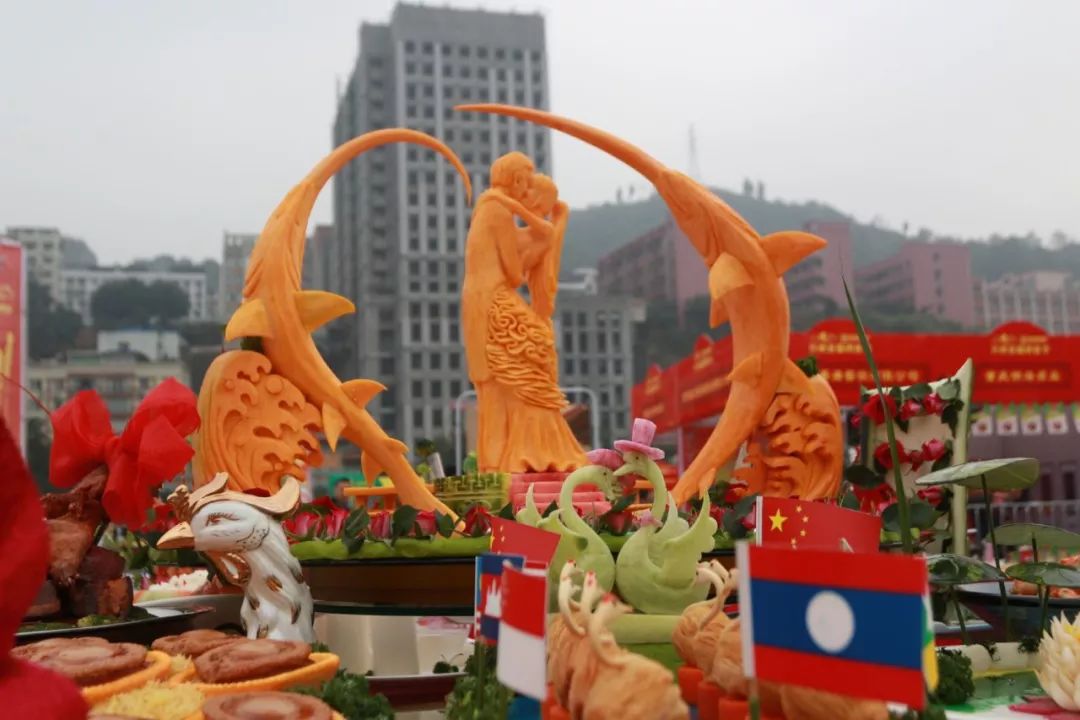 第三届万州烤鱼节