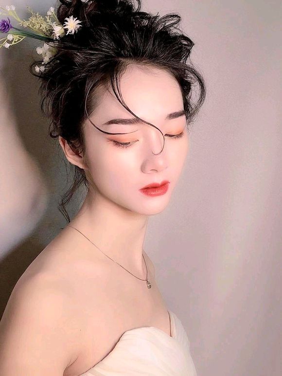 化妆-1.jpg