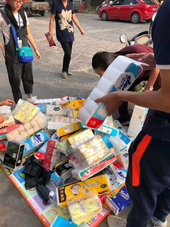 生活真的是太难了，没有工作也不会什么特别的技能，也没有技术好-3.jpg