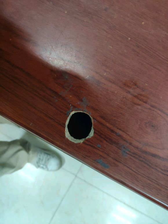 有木工师傅么？想问下这种空心桌子怎么，或者能处理这个的师傅，-1.jpg