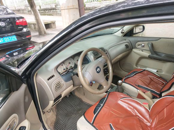 本人有一辆自用车，08年海马福美来二代，车子没有出过大事故，-4.jpg