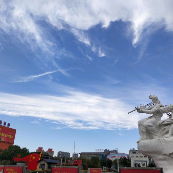 小姐姐们你们有喜欢ps的嘛本人设计专业毕业，现在开工作室啦，-1.jpg