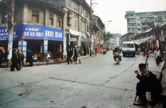 出生的地方。看有人知道这是哪儿不？-1.jpg