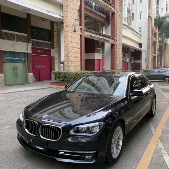 15年宝马750LI、碳黑色酒红内、全车原漆原装 、方形大灯-1.jpg