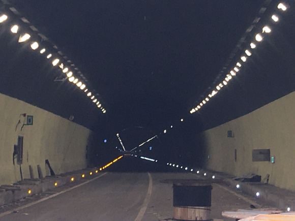 万开快速路2020.1.1-1.jpg