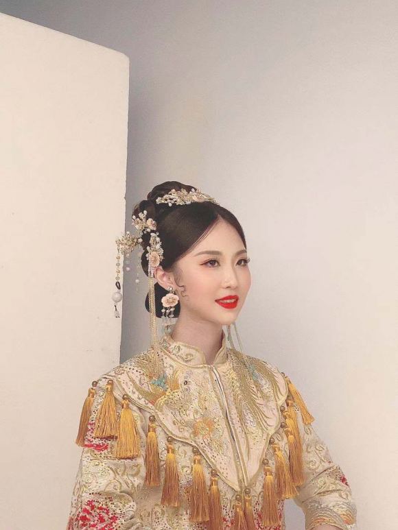 毛戈平专业彩妆，1-2月档期多多，承接新娘造型vx电话同号桌-7.jpg