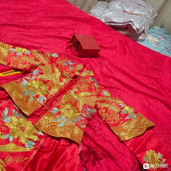 秀禾服转手，带头饰，只穿过一次，两个小时左右，婚期刚过，论坛-1.jpg