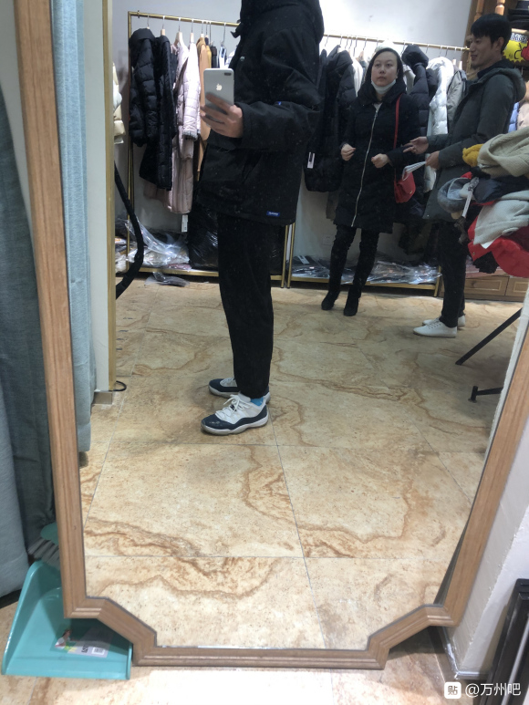 万州的小伙伴有木有多的口罩 支援几个啊-4.jpg