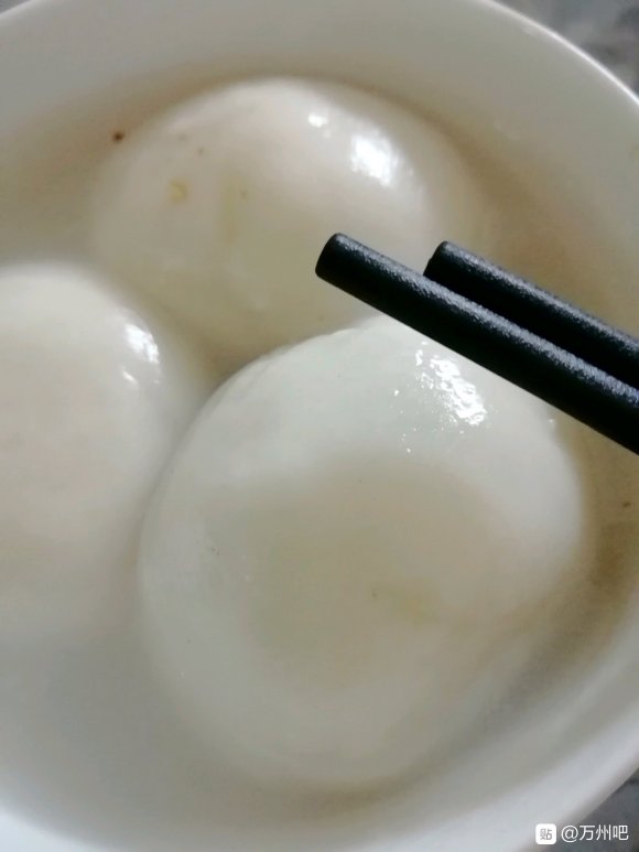 汤圆寄托了多少人（实记）正月初一，也是农历新年的开始，家家户-2.jpg