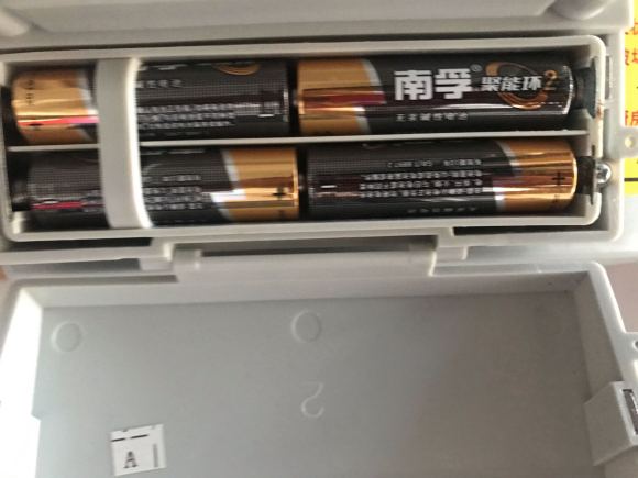 天然气的电池盒被电池液腐蚀了，万能的万友除了找天然气公司还可-1.jpg