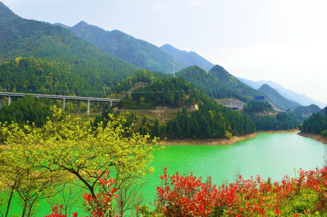 万州燕山乡