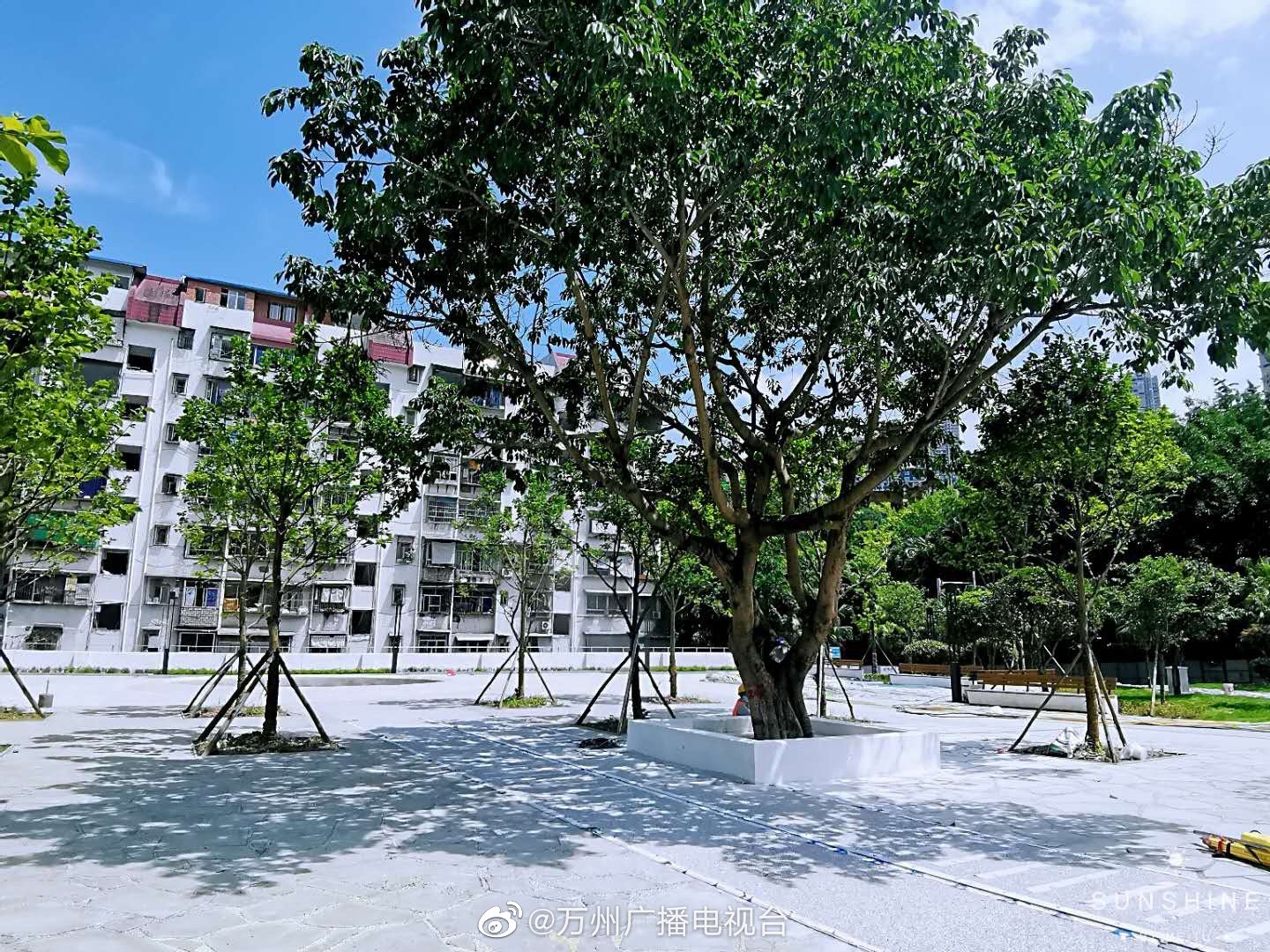 万州区观音岩移民广场