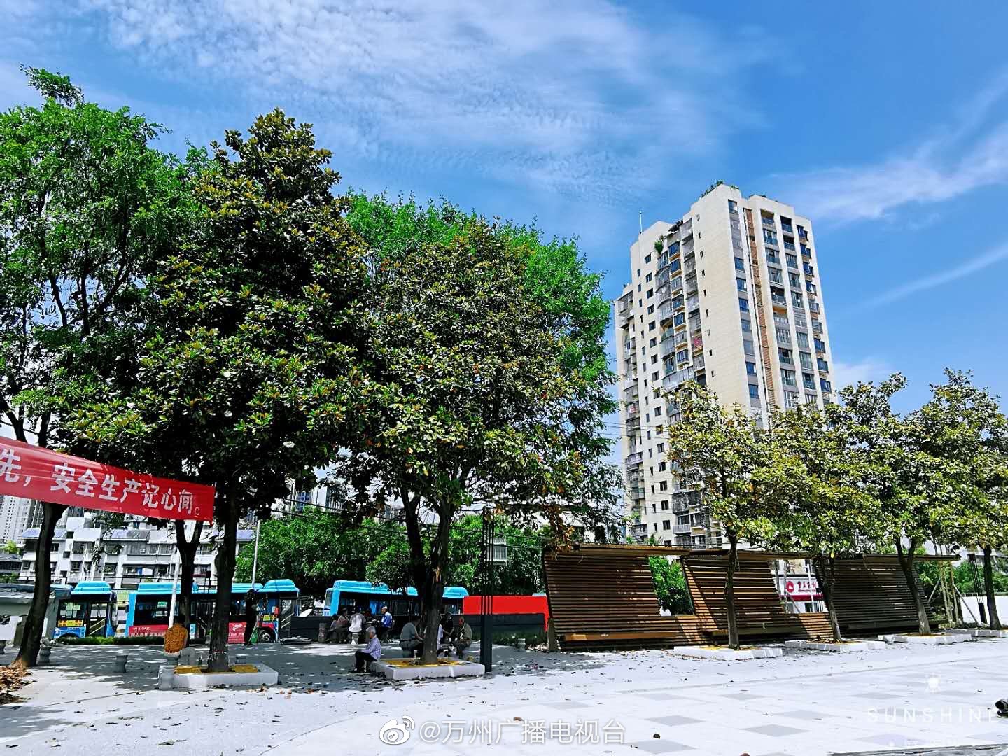 万州区观音岩移民广场