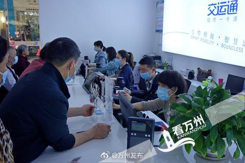 b12c5d46gy1h0ev3106wxj20dw099dgp.jpg
